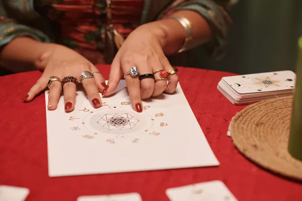 Flora Leroy Voyante Consultation